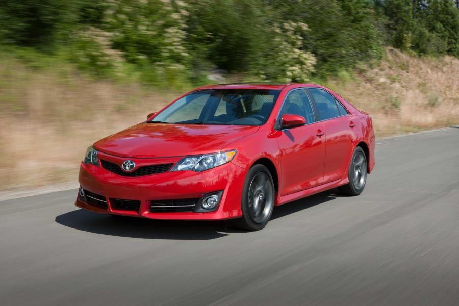  Toyota Camry SE 2012 года  (фото 46 из 48)